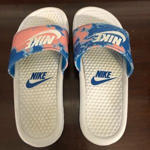 Nike slides